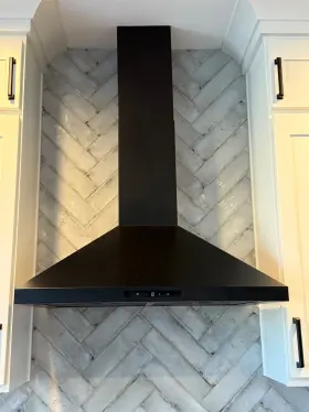 AN-1570 ANCONA Cfm Convertible Wall Mount Pyramid Hood Led