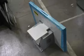 HCB50651UC BOSCH Wall Chimney Hood Box Dent #3