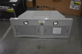 HUI50351UC BOSCH Cabinet Hood Box Dent