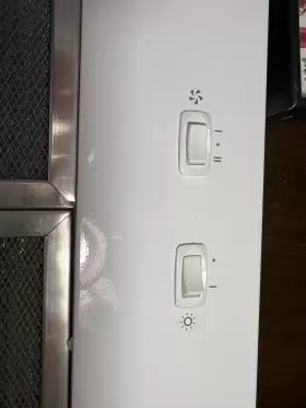 CLSC2 BROAN Antero Convertible Cabinet Hood #3