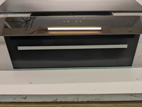 AWA-M90BSX ZEPHYR Glass Hood Light Body Display #2