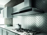 Elica 36" Stainless Steel Chimney Wall Mount Range Hood Evr636s2. Fixed Price $500.00.