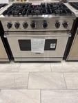 Vgr5366bsslp-23-a225-viking 36" 6 Burner Pro Lp Gas Range Display Model. Fixed Price $5999.00.