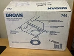 Broan-nutone Buez230 190 Cfm 30"w Under Cabinet Range Hood Black No Brackets. Fixed Price $17.00.